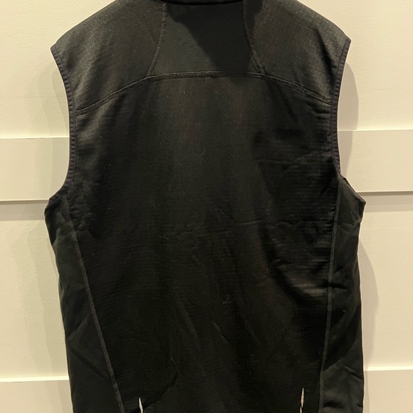 L.L. Bean Polartec Men’s Vest Large - Picture 5 of 5